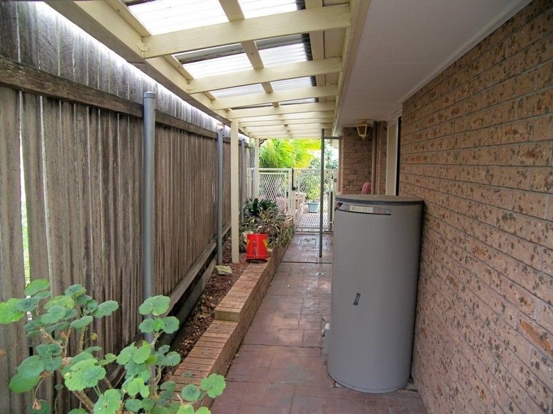 8 Federation Place, Albion Park NSW 2527