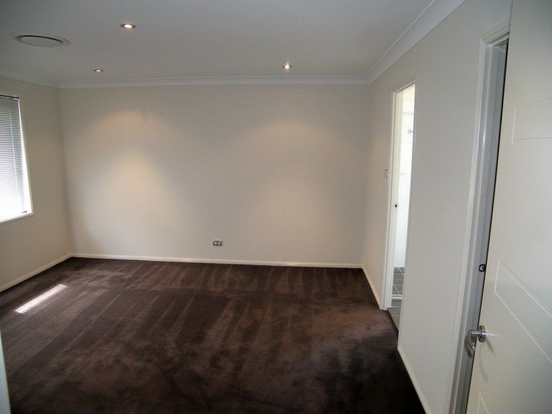 2 Thursday Ave, Shell Cove NSW 2529