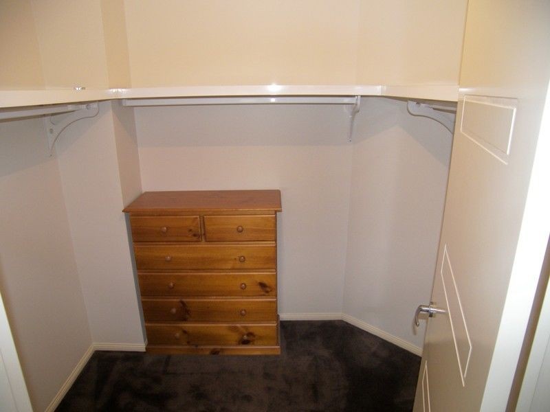 2 Thursday Ave, Shell Cove NSW 2529