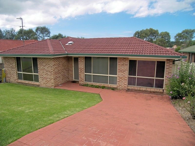 37 Gloucester Circuit, Albion Park NSW 2527
