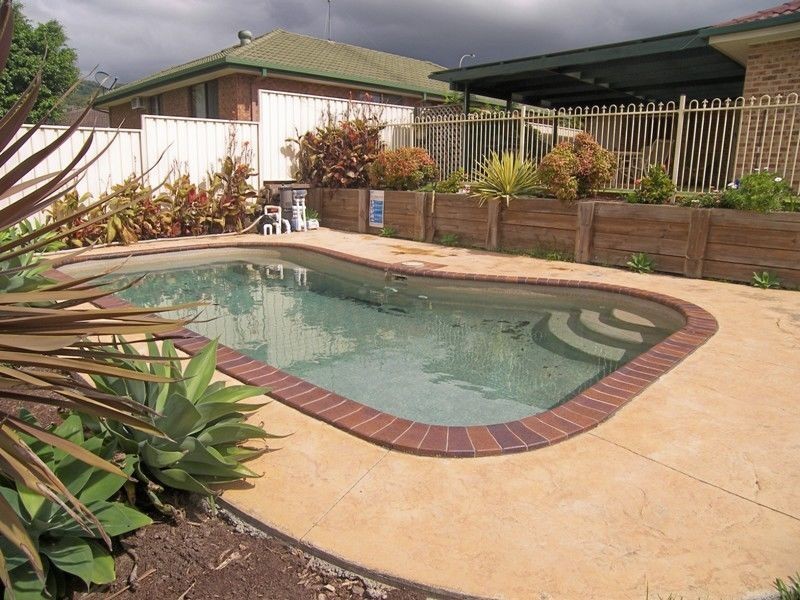 37 Gloucester Circuit, Albion Park NSW 2527