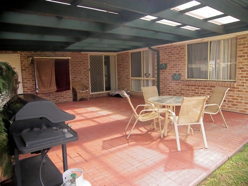 37 Gloucester Circuit, Albion Park NSW 2527