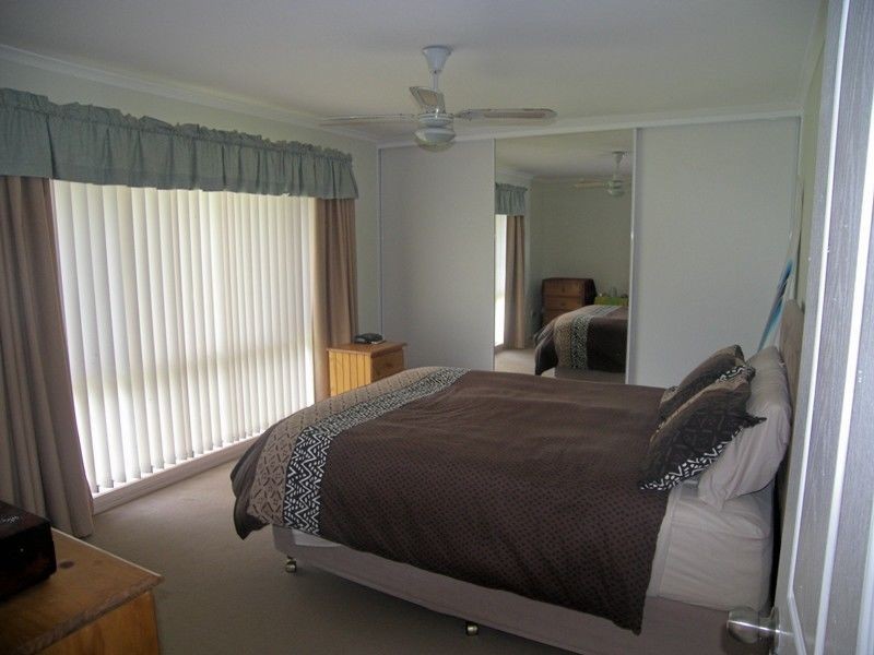 37 Gloucester Circuit, Albion Park NSW 2527