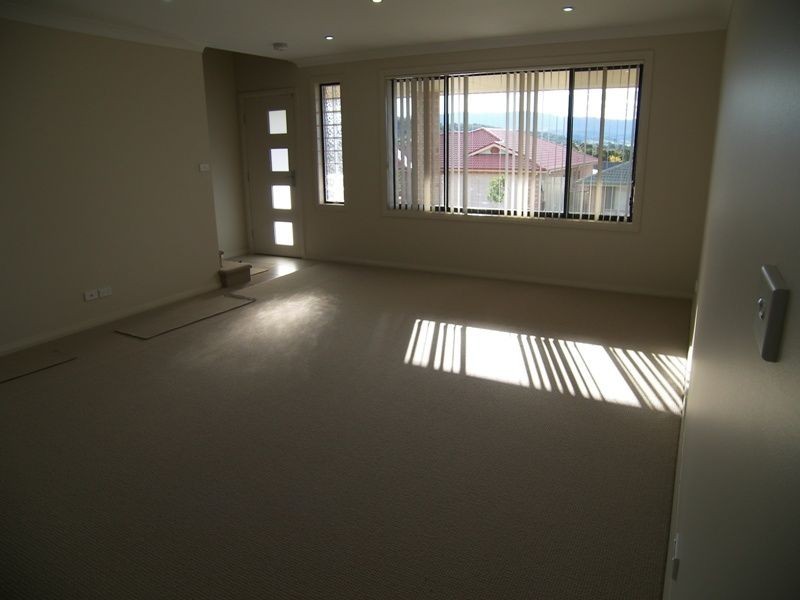 1/9 Munduran Close, Albion Park NSW 2527