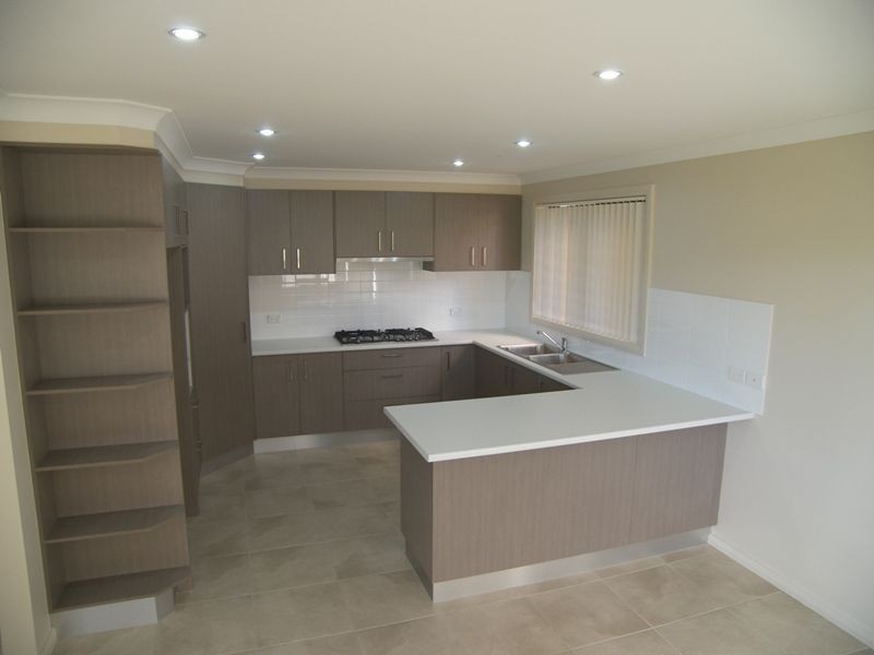 1/9 Munduran Close, Albion Park NSW 2527