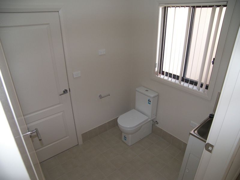 1/9 Munduran Close, Albion Park NSW 2527