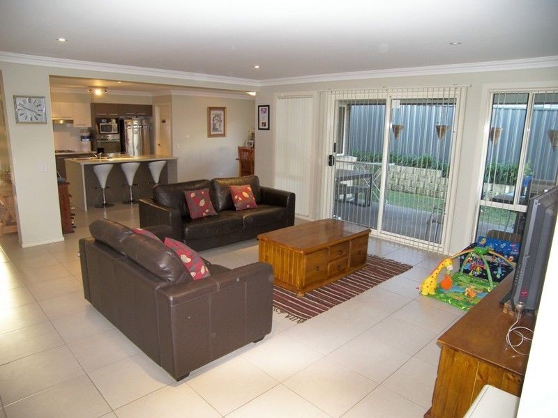 4 Atchison Street, Flinders NSW 2529