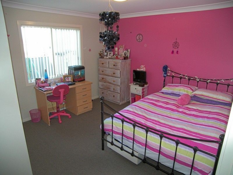 4 Atchison Street, Flinders NSW 2529