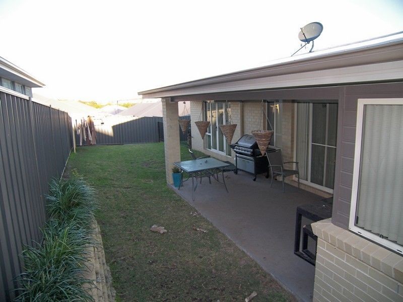4 Atchison Street, Flinders NSW 2529