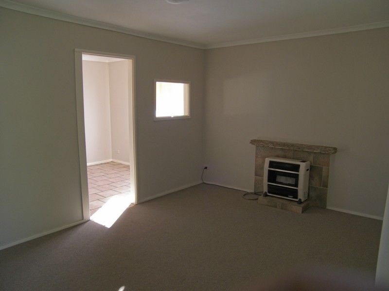 10 Moles Street, Albion Park NSW 2527