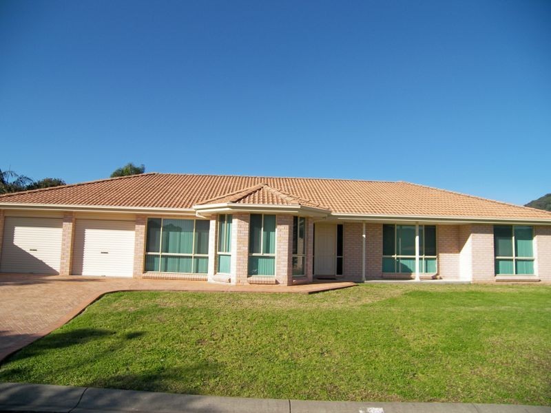 1 Robb Street, Albion Park NSW 2527