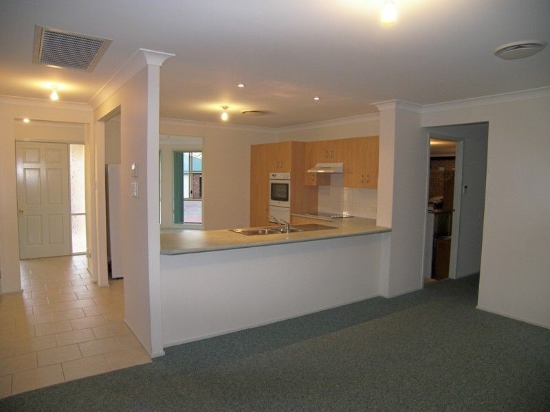 1 Robb Street, Albion Park NSW 2527