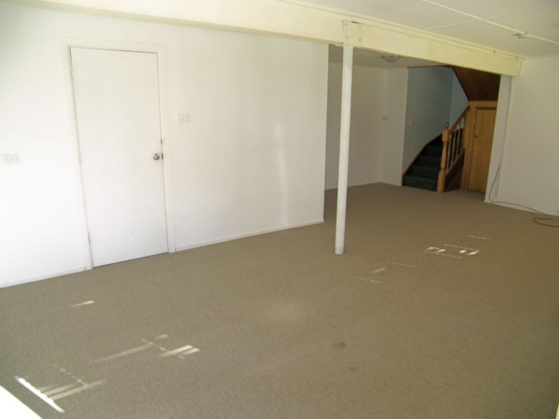 73 Deakin Street, Oak Flats NSW 2529
