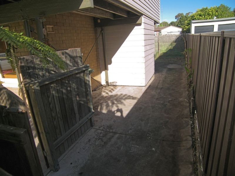 73 Deakin Street, Oak Flats NSW 2529