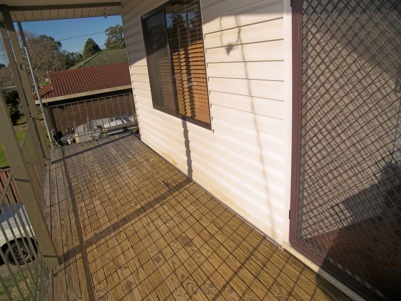 73 Deakin Street, Oak Flats NSW 2529