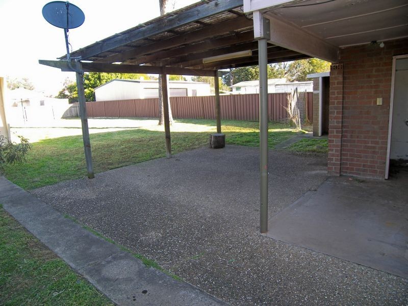 73 Deakin Street, Oak Flats NSW 2529