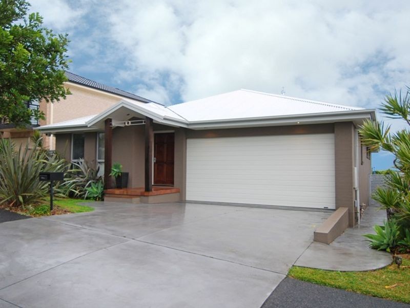13 Hinchinbrook Drive, Shell Cove NSW 2529