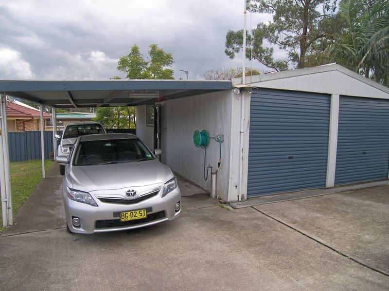 76A Fisher Street, Oak Flats NSW 2529