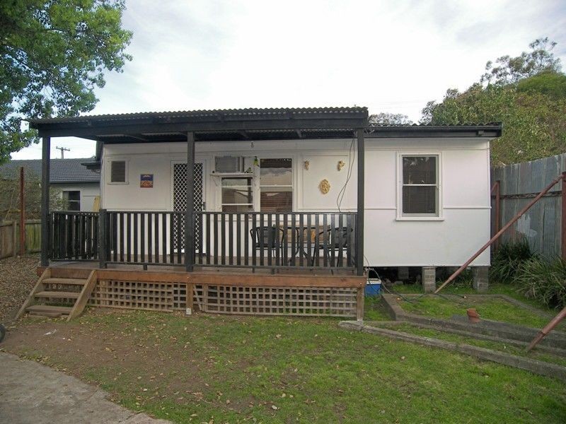 18 Moles Street, Albion Park NSW 2527