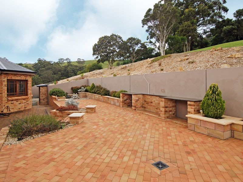 147 Daintree Drive, Albion Park NSW 2527