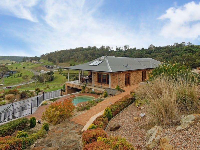 147 Daintree Drive, Albion Park NSW 2527