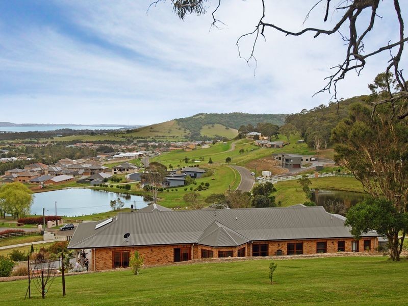 147 Daintree Drive, Albion Park NSW 2527