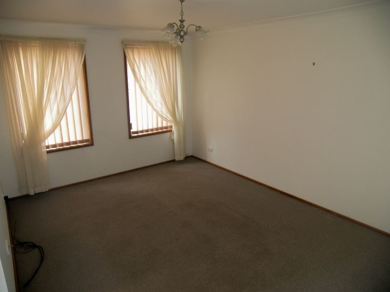8/6 Macleay Place, Albion Park NSW 2527