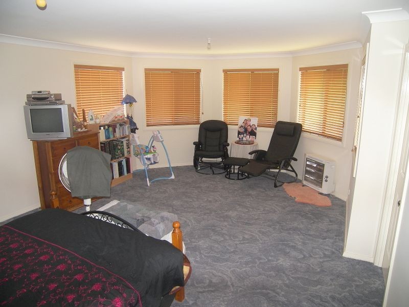 85 Esperance Drive, Albion Park NSW 2527