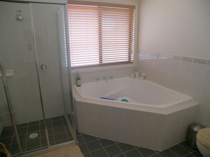 85 Esperance Drive, Albion Park NSW 2527