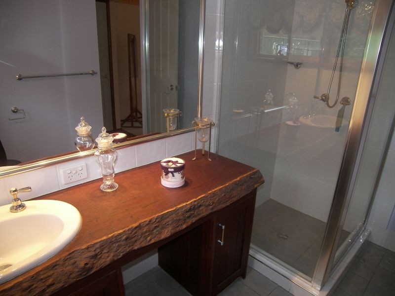 11 Nepean Place, Albion Park NSW 2527