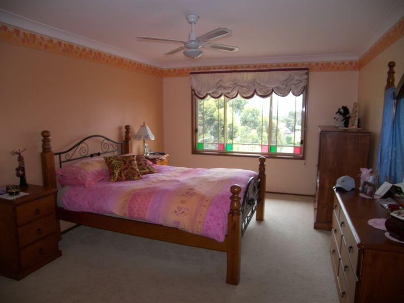 11 Nepean Place, Albion Park NSW 2527