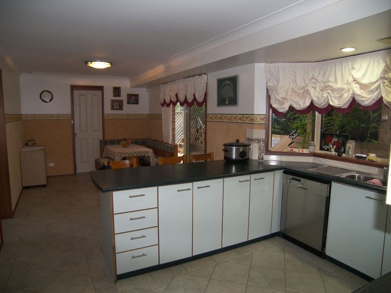 11 Nepean Place, Albion Park NSW 2527