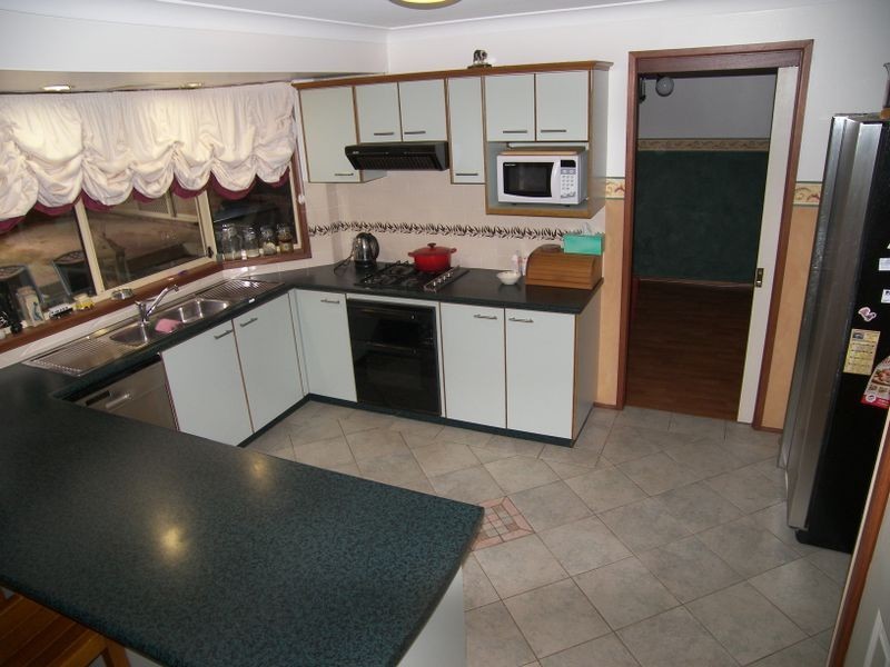 11 Nepean Place, Albion Park NSW 2527