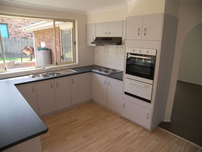 3 Murray Close, Albion Park NSW 2527