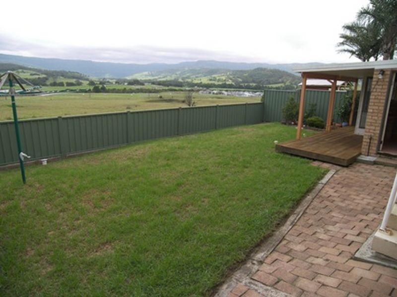 10 Noble Road, Albion Park NSW 2527