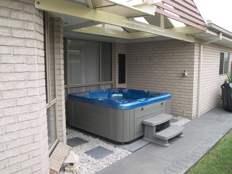 11 Ellenbrook Way, Albion Park NSW 2527