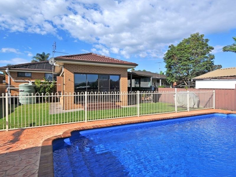 11 Elm Street, Albion Park Rail NSW 2527