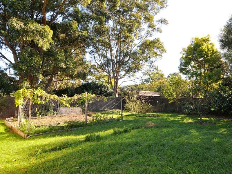 8 Yorkshire Road, Dapto NSW 2530