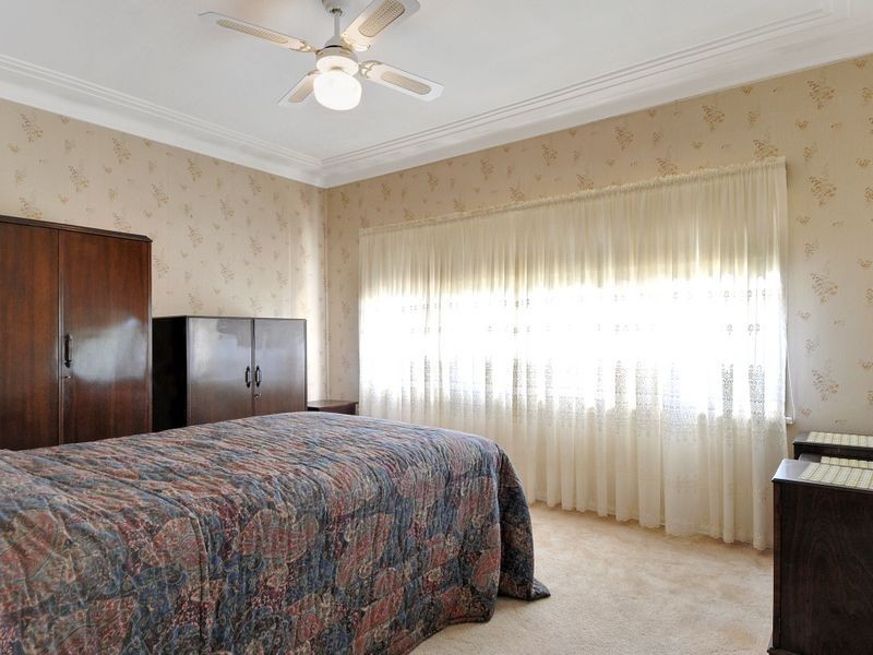 8 Yorkshire Road, Dapto NSW 2530