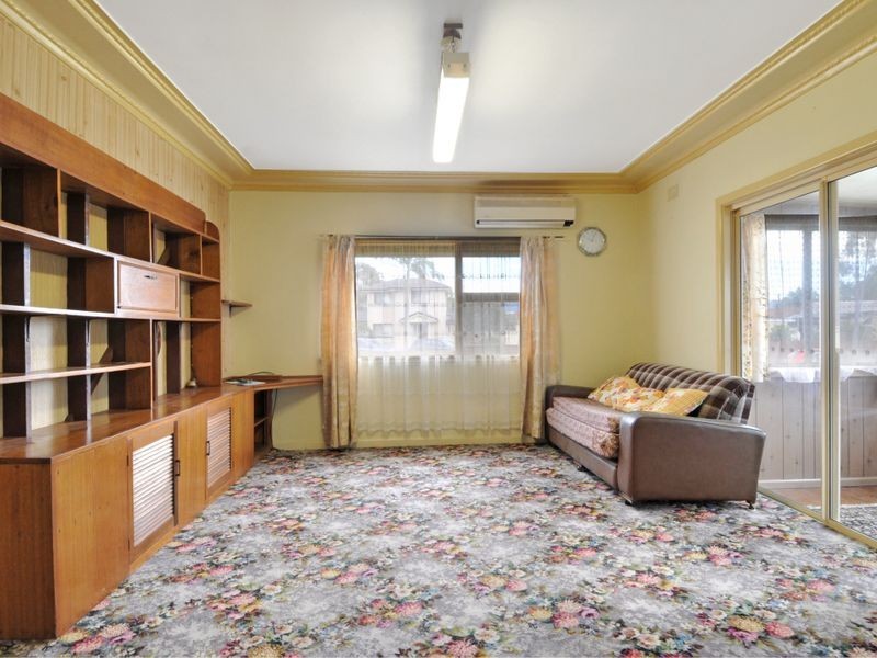 18 Boonerah Street, Albion Park Rail NSW 2527