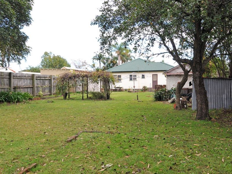 18 Boonerah Street, Albion Park Rail NSW 2527
