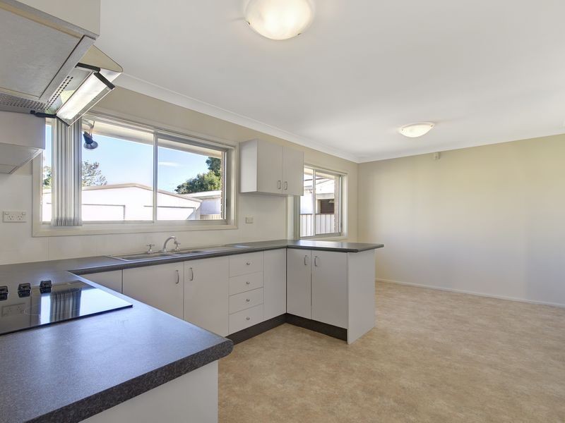 73 Tongarra Road, Albion Park Rail NSW 2527