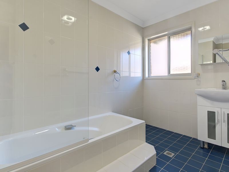 73 Tongarra Road, Albion Park Rail NSW 2527