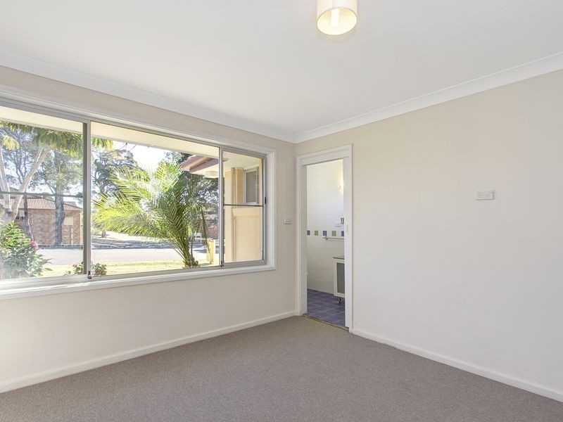 27 Ash Avenue, Albion Park Rail NSW 2527