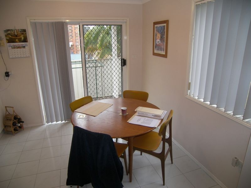 5/36-38 Ash Ave, Albion Park Rail NSW 2527