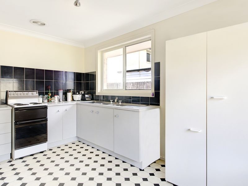 2/99 Osborne Parade, Warilla NSW 2528