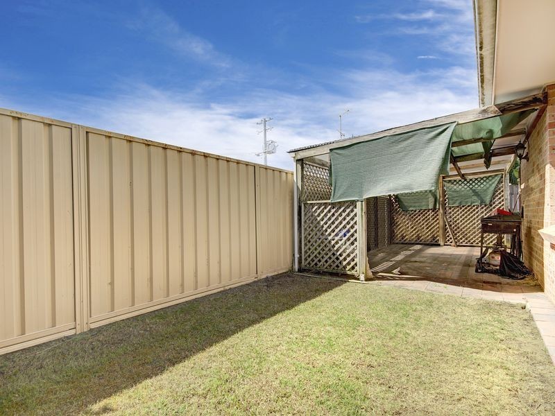 2/99 Osborne Parade, Warilla NSW 2528