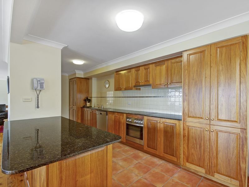 44 Crest Road, Albion Park NSW 2527