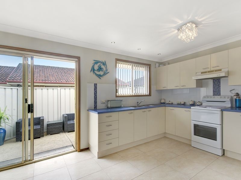1/69 Jarrah Way, Albion Park Rail NSW 2527