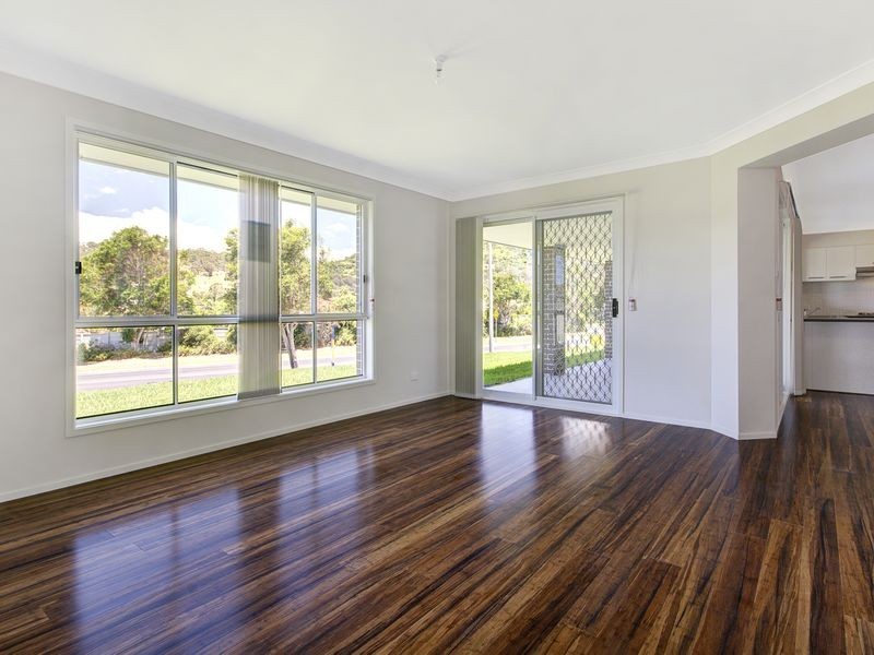 15 Tomlin Street, Albion Park NSW 2527